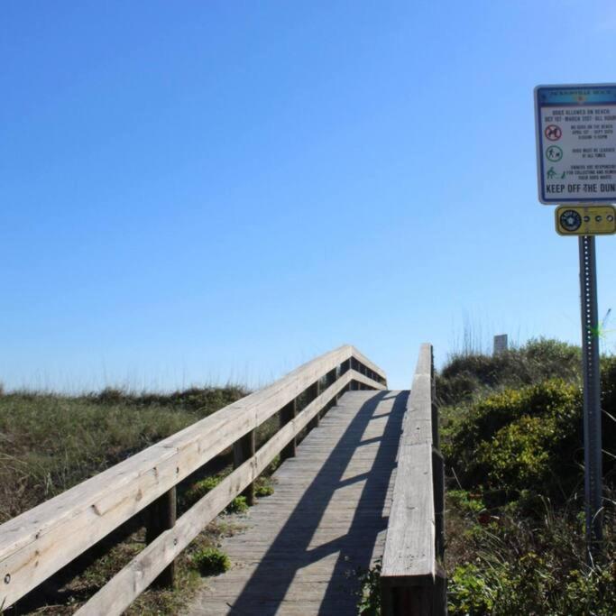 Beachside Retreat Awaits At Jacksonville Beach Exteriér fotografie